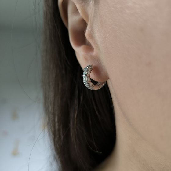 Серебряные серьги с фианитами