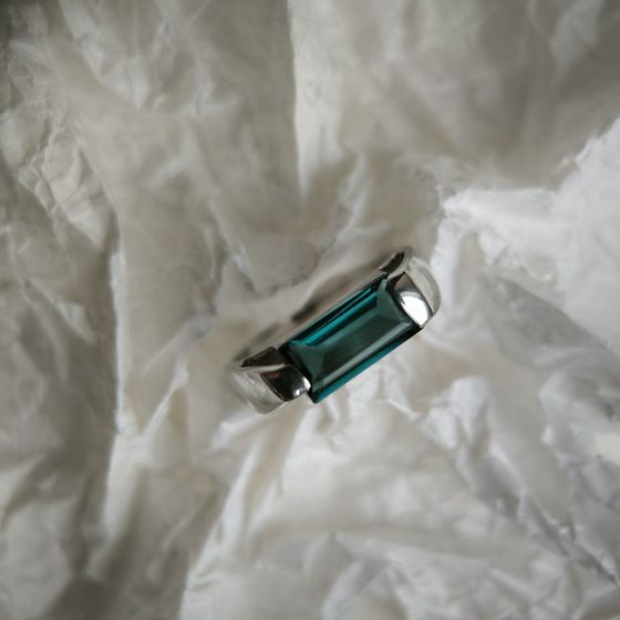 Серебряное кольцо с топазом Лондон Блю 2.147ct