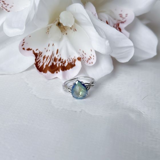 Серебряное кольцо с мистик топазом 2.567ct