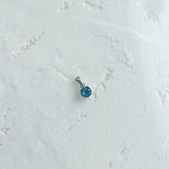 Серебряная подвеска с топазом Лондон Блю 0.34ct