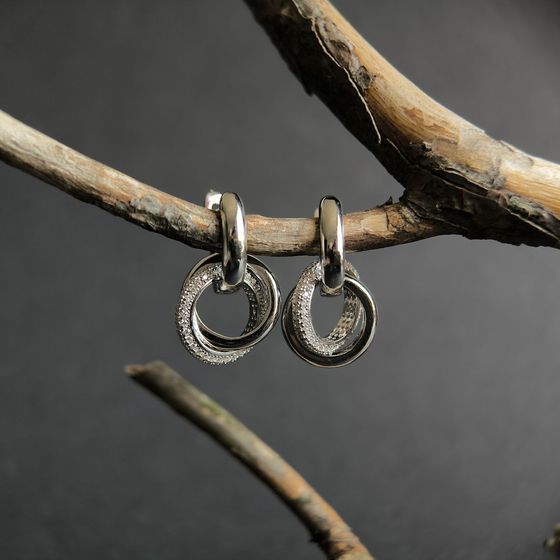 Серебряные серьги с фианитами