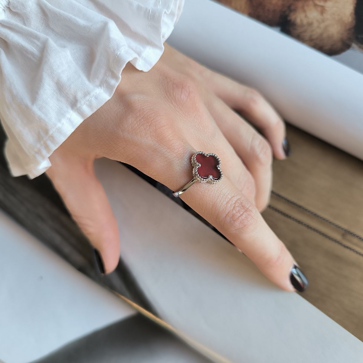 Серебряное кольцо с агатом