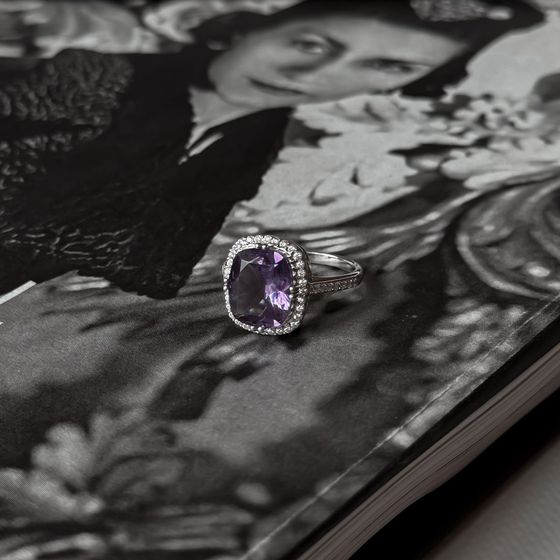 Серебряное кольцо с аметистом 5.507ct