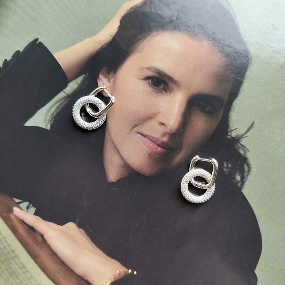 Серебряные серьги с фианитами