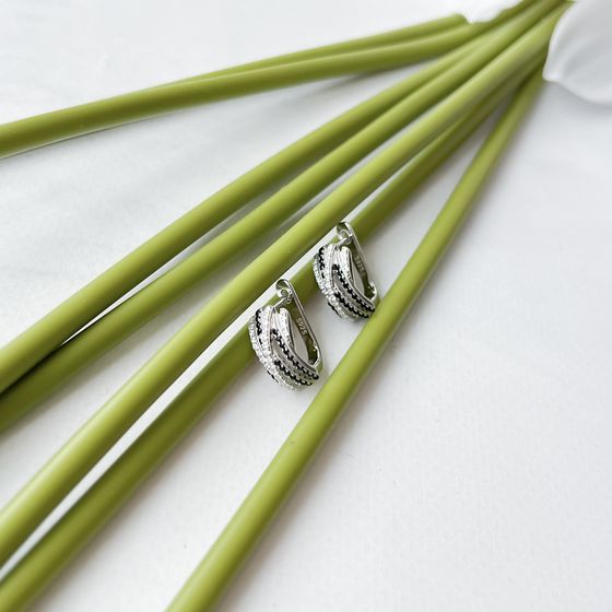 Серебряные серьги с фианитами