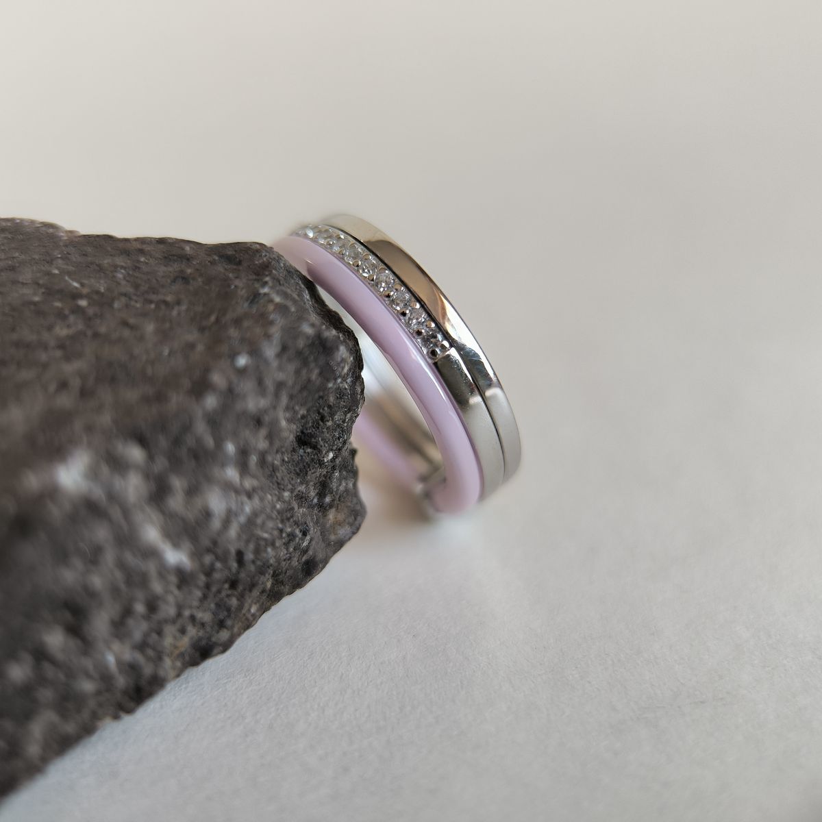 Серебряное кольцо с керамикой