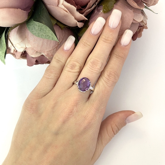 Серебряное кольцо с александритом