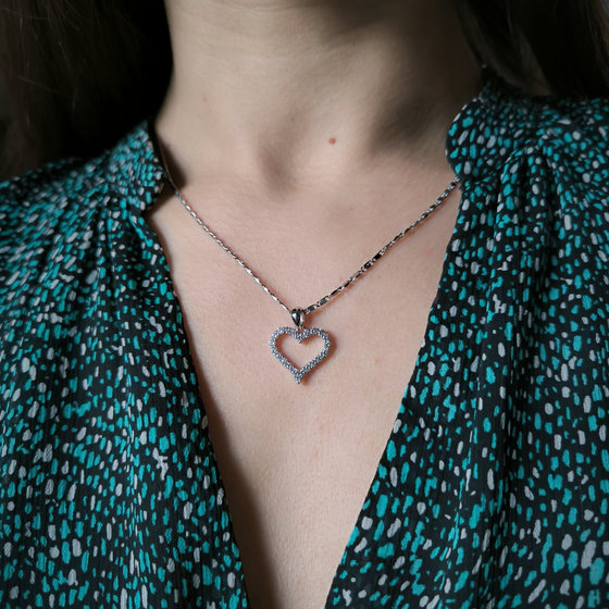 Серебряная подвеска с фианитами