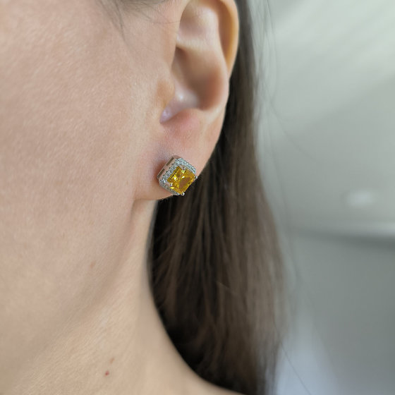 Серебряные серьги с фианитами