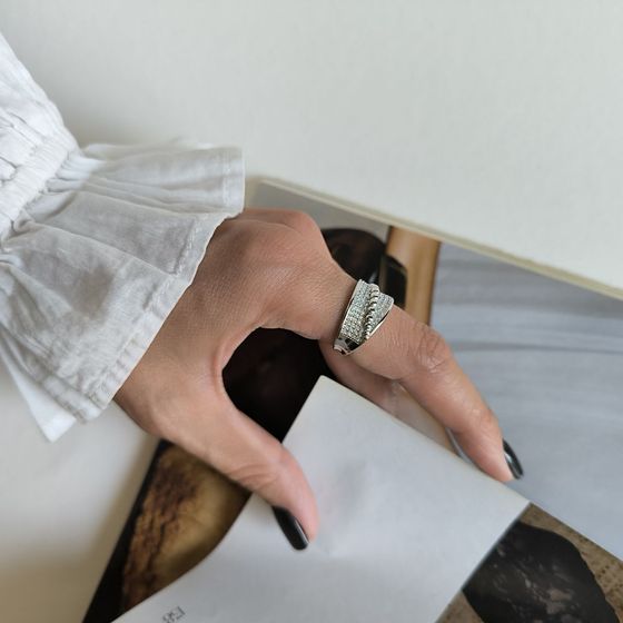 Серебряное кольцо с фианитами