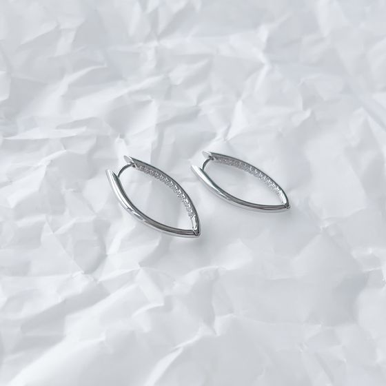 Серебряные серьги с фианитами