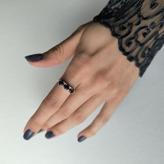 Серебряное кольцо с гранатом 1.895ct