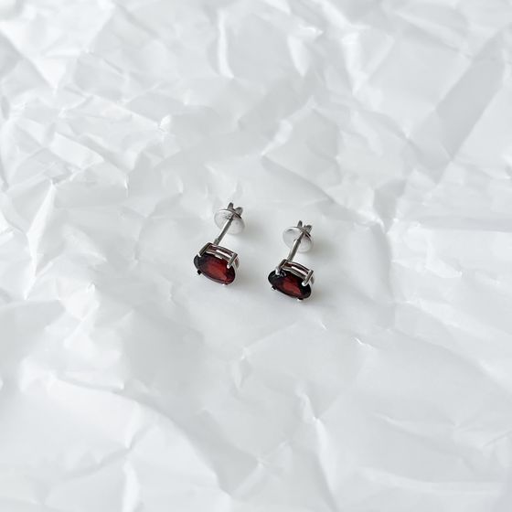 Серебряные серьги с гранатом 3.345ct