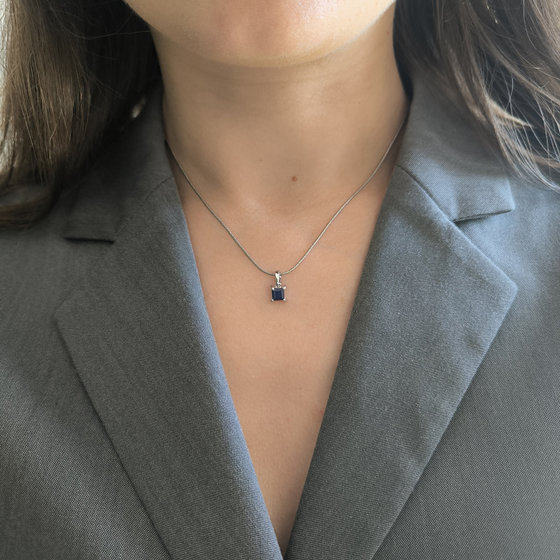 Серебряная подвеска с сапфиром 1.785ct