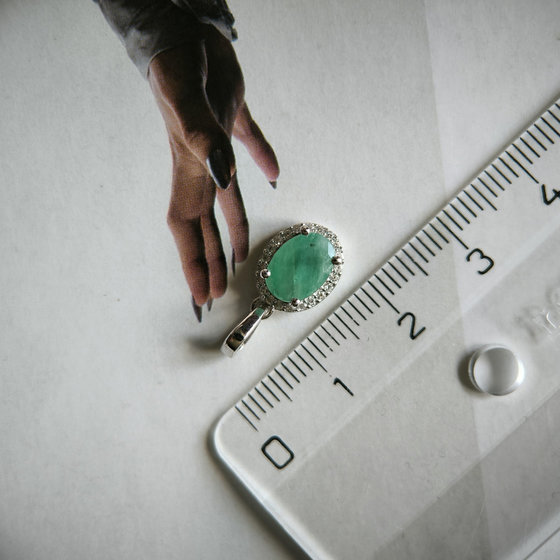 Серебряная подвеска с изумрудом 1.373ct