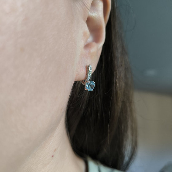 Серебряные серьги с топазом 2.482ct, фианитами