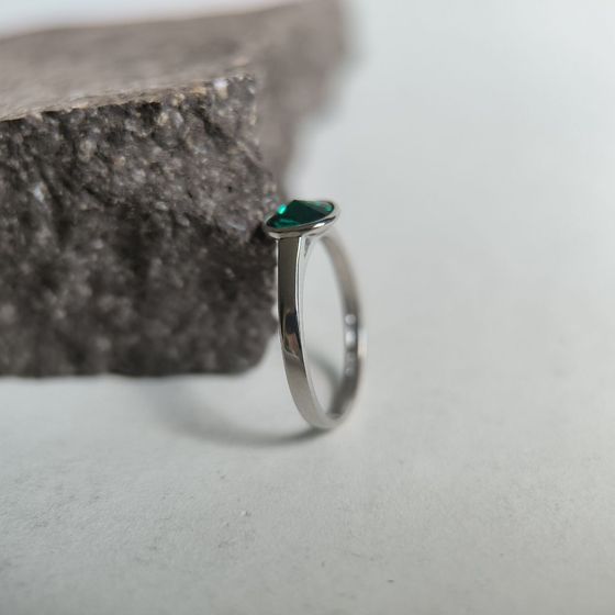 Серебряное кольцо с фианитами