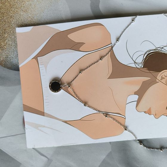 Серебряное колье с емаллю