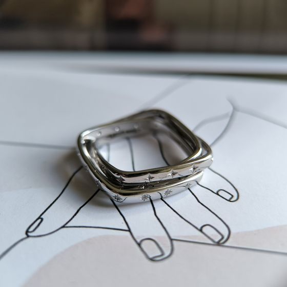 Серебряное кольцо с фианитами