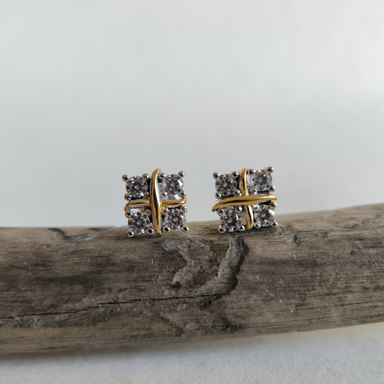 Серебряные серьги с фианитами