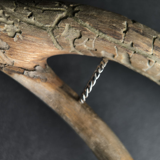 Серебряное кольцо без камней