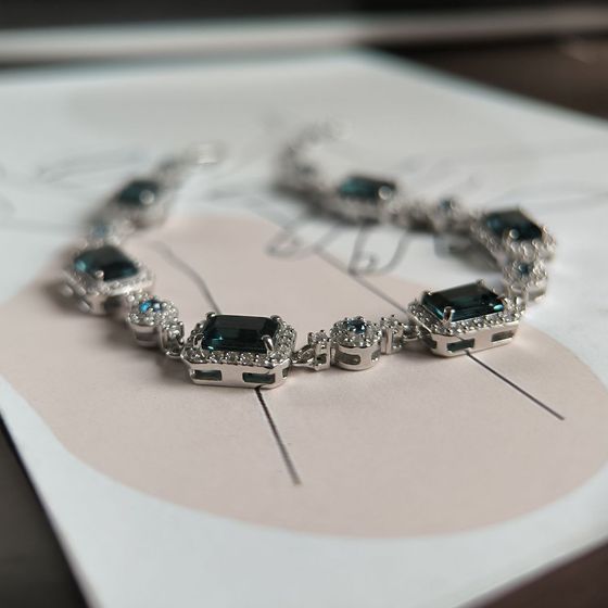 Серебряный браслет с топазом Лондон Блю 8.935ct