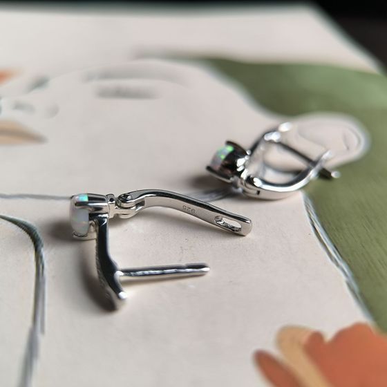 Серебряные серьги с опалом 0.661ct, фианитами