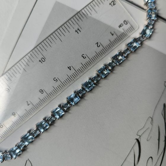 Серебряный браслет с топазом 14.85ct