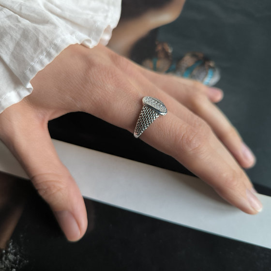 Серебряное кольцо с фианитами 0.22ct