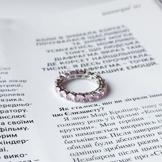 Серебряное кольцо с фианитами Серебряное кольцо с фианитами