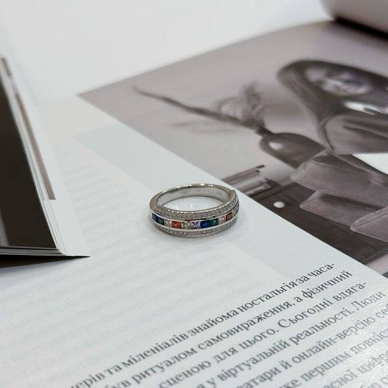 Серебряное кольцо с фианитами