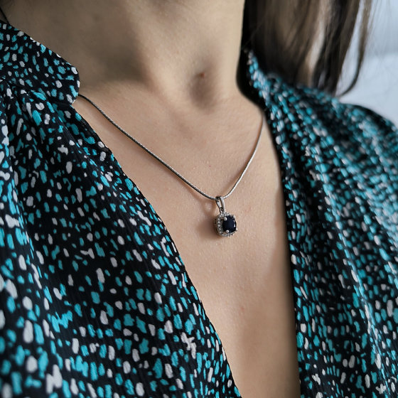Серебряная подвеска с сапфиром 1.389ct, фианитами