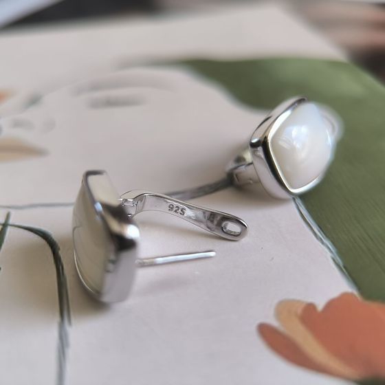 Серебряные серьги с перламутром