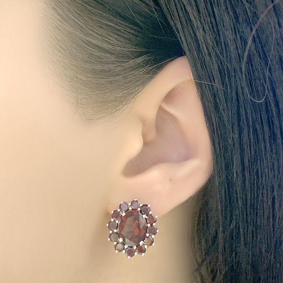 Серебряные серьги с гранатом 8.889ct
