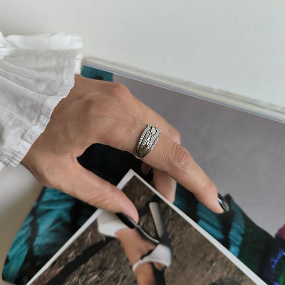 Серебряное кольцо с фианитами