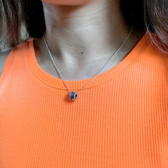 Серебряное колье с фианитами Серебряное колье с фианитами