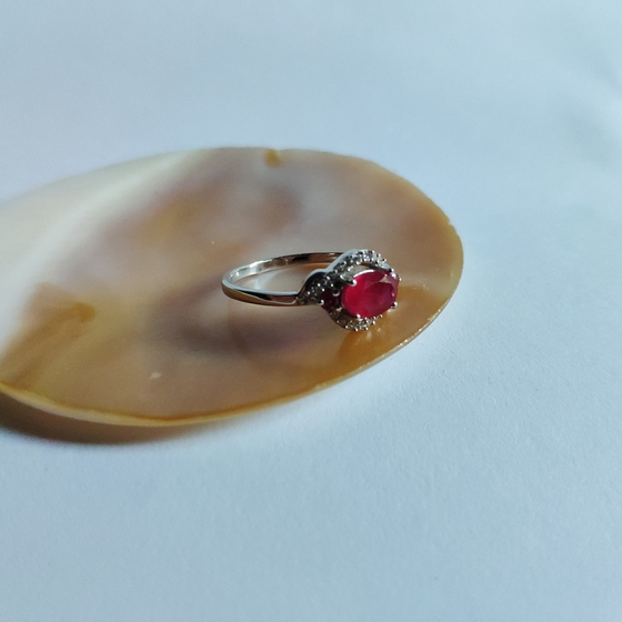 Серебряное кольцо с рубином 1.344ct