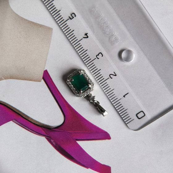 Серебряная подвеска с агатом 1.543ct, фианитами