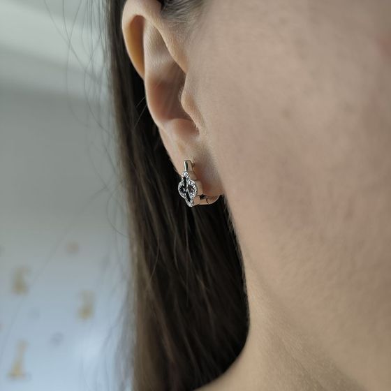 Серебряные серьги с емаллю