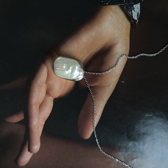 Серебряное колье с жемчугом барочным Серебряное колье с жемчугом барочным