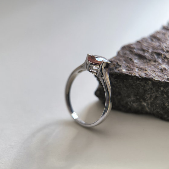 Серебряное кольцо с султанитом 5.528ct