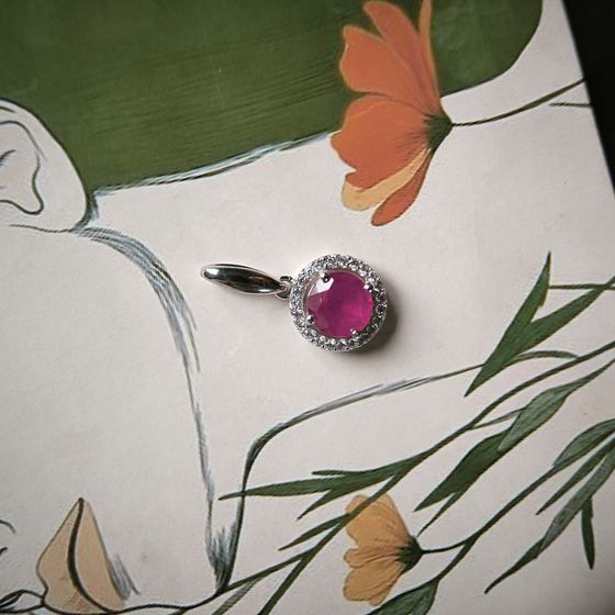 Серебряная подвеска с рубином 3.187ct