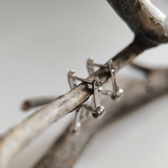 Серебряные серьги с фианитами