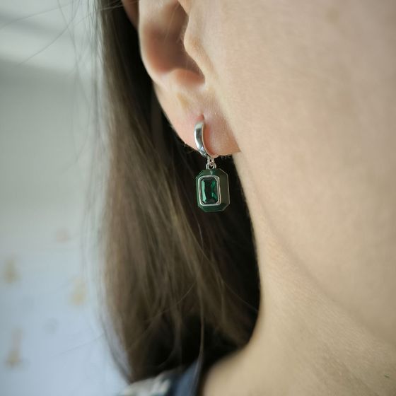 Серебряные серьги с фианитами, емаллю