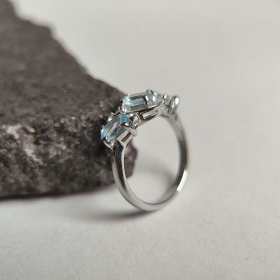Серебряное кольцо с топазом 1.707ct