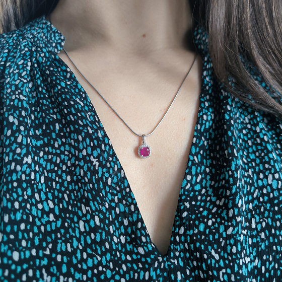Серебряная подвеска с рубином 1.47ct, фианитами