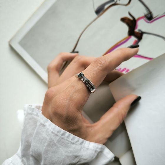 Серебряное кольцо с топазом Лондон Блю 0.527ct