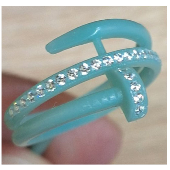 Серебряное кольцо с фианитами