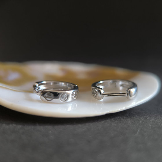 Серебряные серьги с фианитами