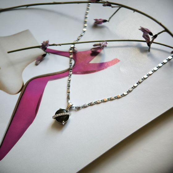 Серебряная подвеска с раухтопазом (дымчатым кварцем) 1.862ct, фианитами